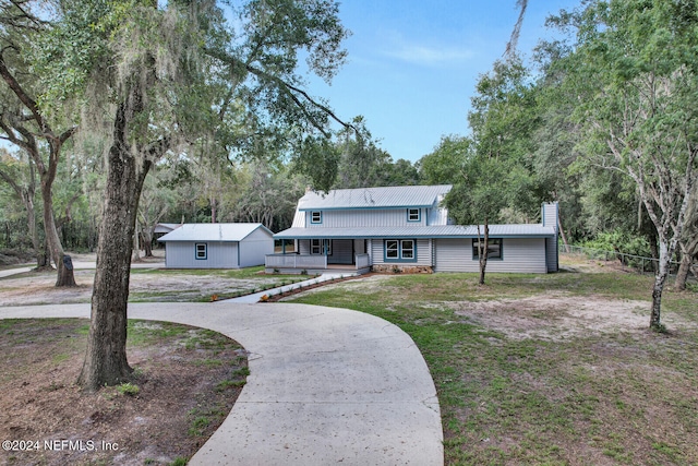 view of front facade featuring a porch