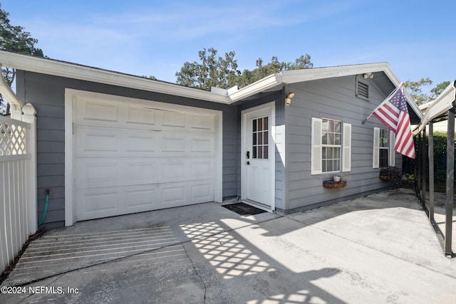 single story home featuring a garage