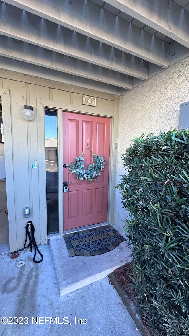 view of entrance to property