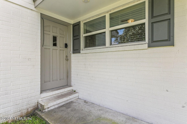 view of entrance to property