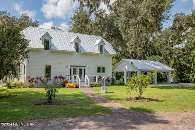 view of front of property with a front yard