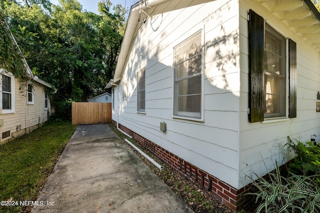 view of home's exterior