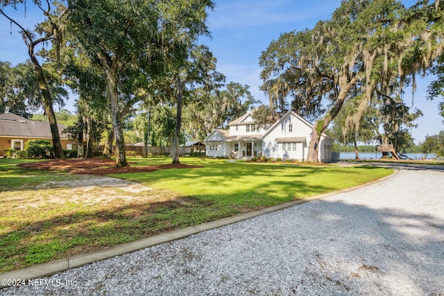 view of front of property with a front yard