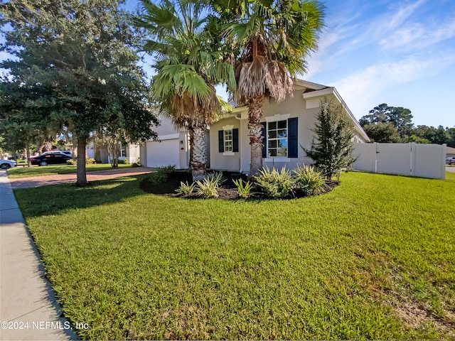 view of front of house with a front lawn