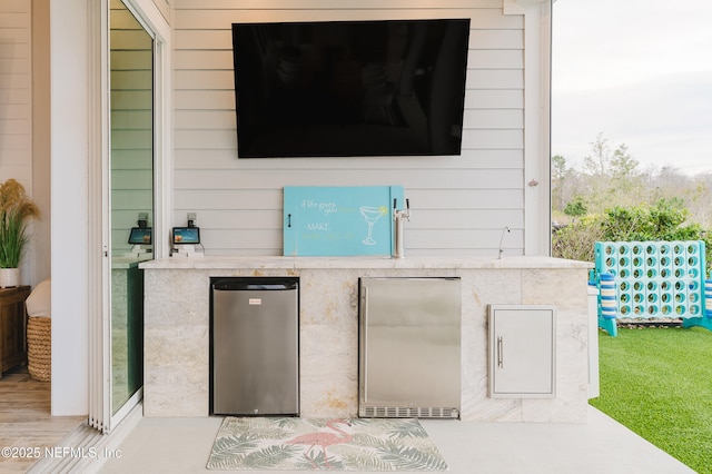 view of patio / terrace with exterior kitchen