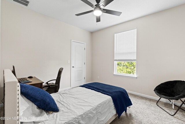 bedroom featuring carpet and ceiling fan