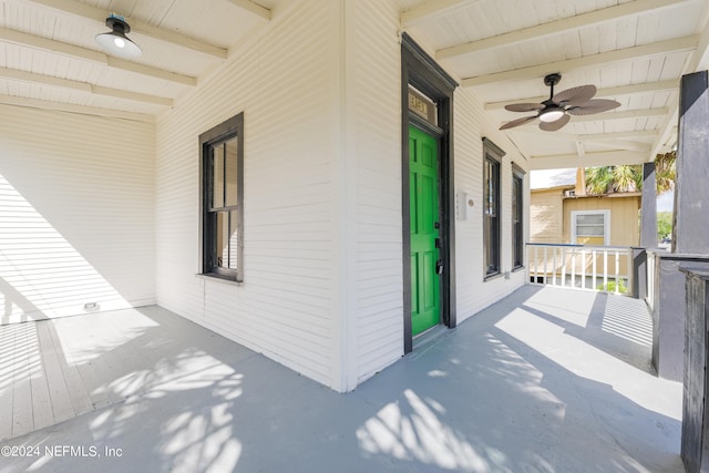 view of patio with ceiling fan and covered porch