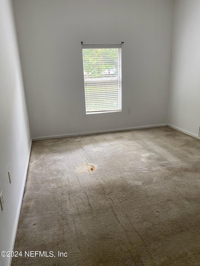 view of carpeted spare room