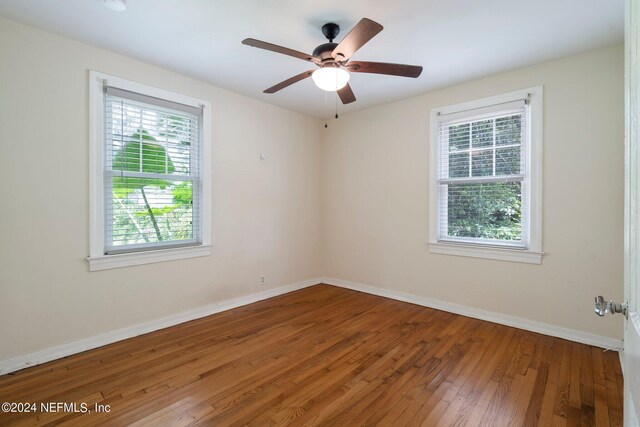 3702 Orlando Cir W, Jacksonville, FL 32207 - photo 19