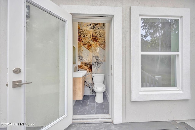 bathroom featuring toilet