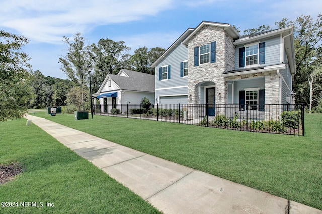 view of front of property featuring a front yard