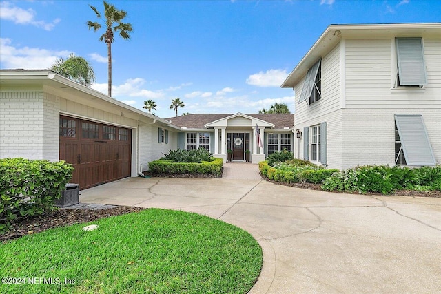 view of front of home featuring a garage