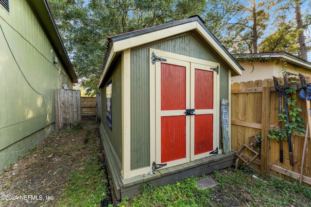 view of outbuilding