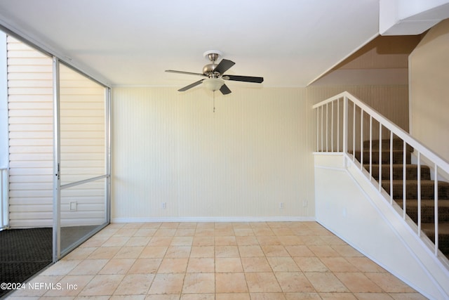 unfurnished room featuring ceiling fan