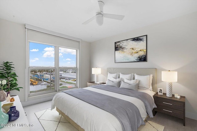 bedroom with ceiling fan