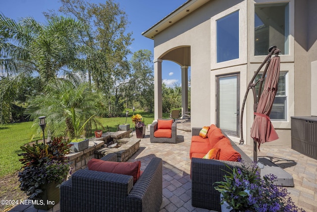 view of patio featuring outdoor lounge area