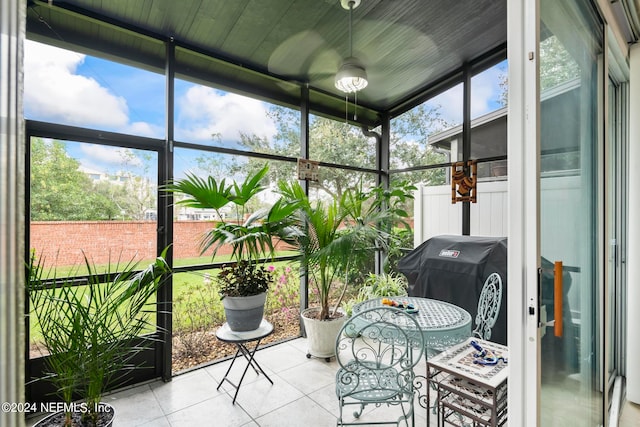 view of sunroom / solarium