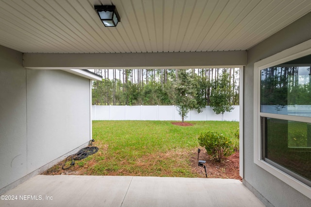 view of yard with a patio