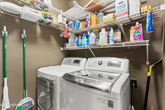 laundry area featuring washer and clothes dryer