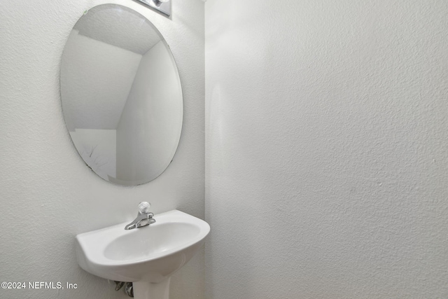 bathroom with sink