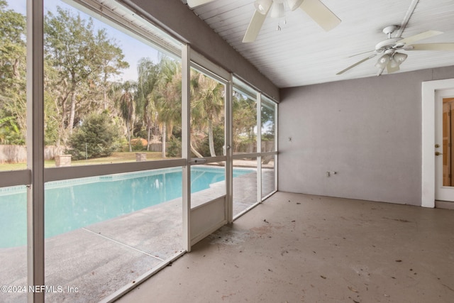 view of pool with ceiling fan