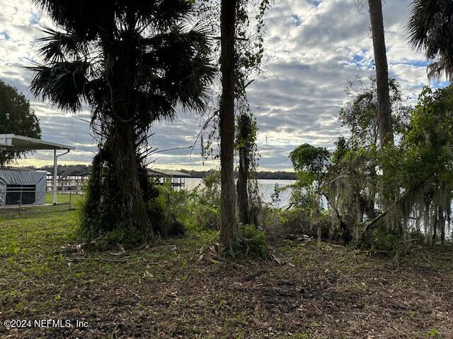 Listing photo 2 for 101 Red Barn Ln, Georgetown FL 32139