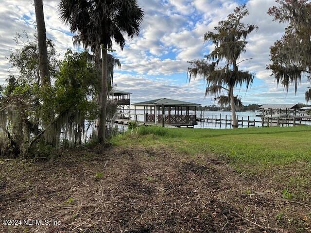 Listing photo 3 for 101 Red Barn Ln, Georgetown FL 32139