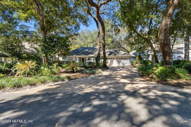 view of front of property featuring a garage