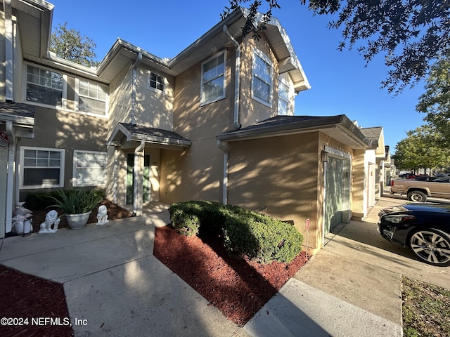 view of front of property with stucco siding