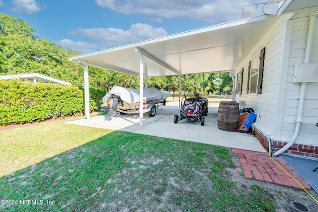 view of yard with a patio