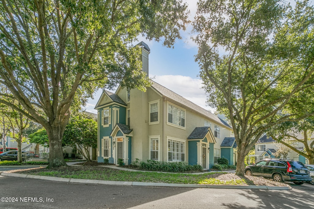 view of front of house