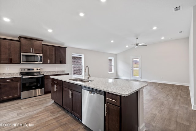3123 Forest View Ln, Green Cove Springs, FL 32043 - photo 5