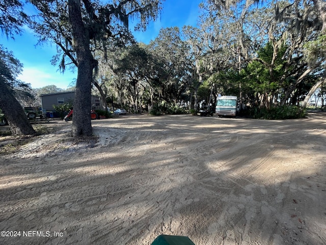 Listing photo 2 for 16352 Waterville Rd, Jacksonville FL 32226