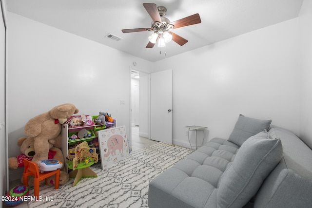 bedroom featuring ceiling fan