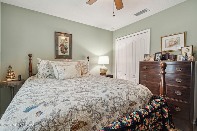 bedroom featuring a closet and ceiling fan