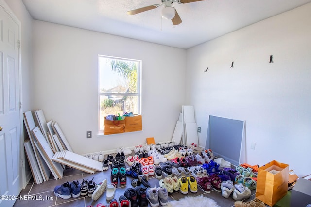 bedroom featuring ceiling fan