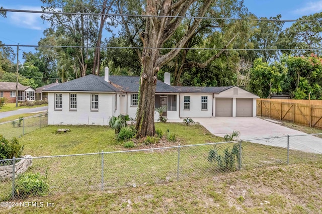 ranch-style house with a front yard