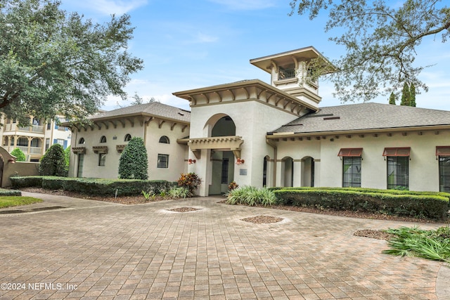 view of front of house