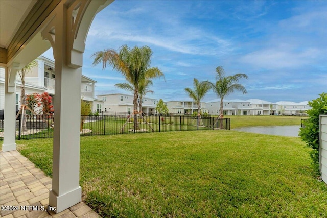 view of yard featuring a water view