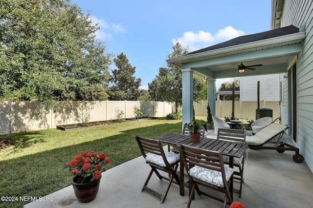 view of patio / terrace with ceiling fan