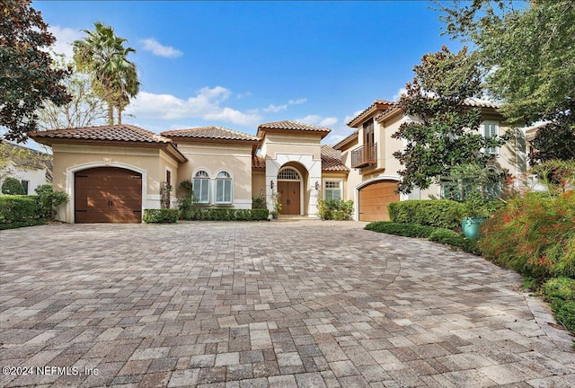 view of mediterranean / spanish-style home