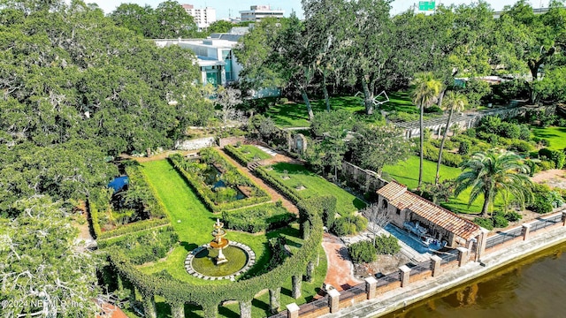 bird's eye view with a water view