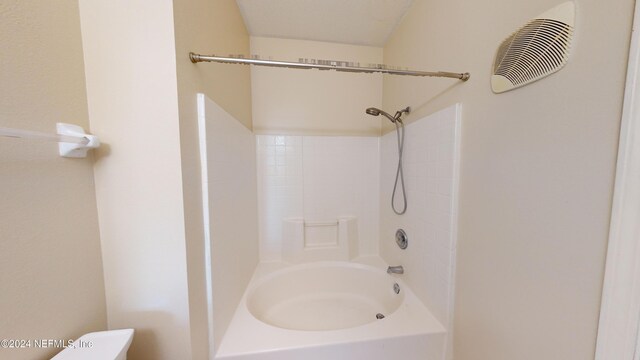 7990 Baymeadows Rd E Unit 410, Jacksonville, FL 32256 - bathroom with washtub / shower combination and toilet