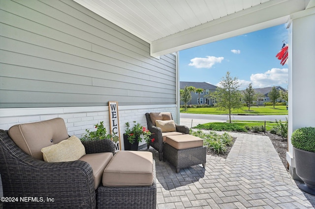 view of patio featuring an outdoor hangout area