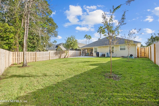 view of yard with a patio