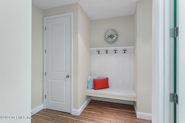 136 Pescado Dr, Saint Augustine, FL 32095 - mudroom featuring wood finished floors and baseboards