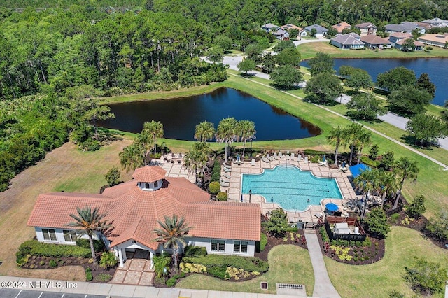 136 Pescado Dr, Saint Augustine, FL 32095 - aerial view of a pool and a large body of water