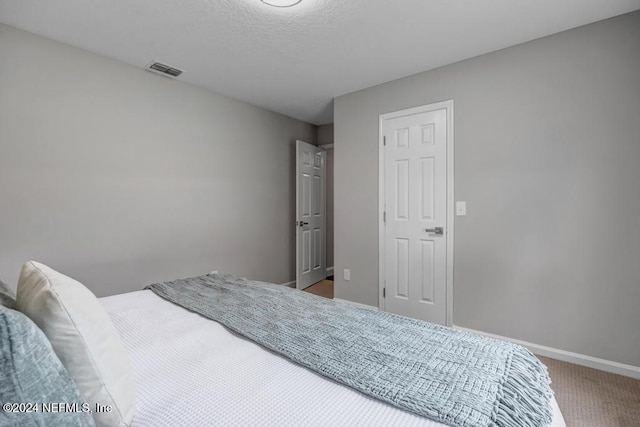 bedroom with carpet flooring