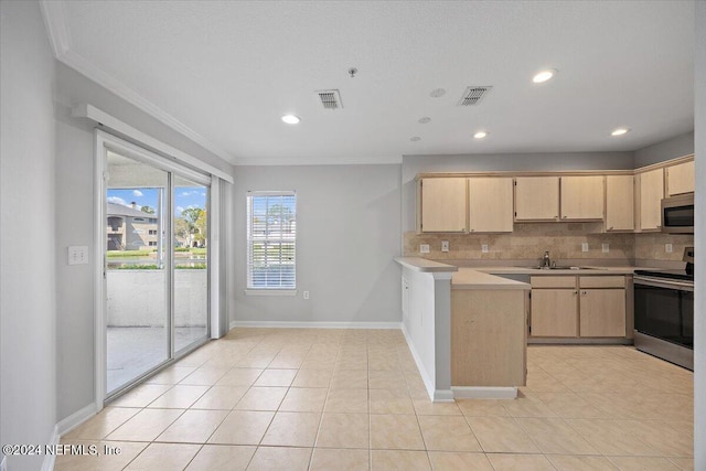 kitchen with kitchen peninsula, stainless steel appliances, crown molding, decorative backsplash, and light brown cabinets