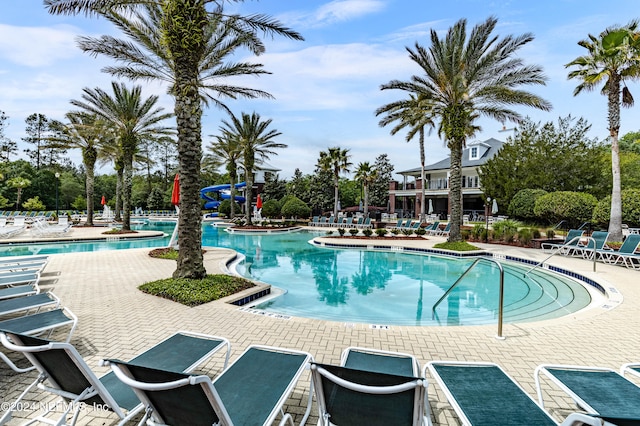 view of swimming pool featuring a patio